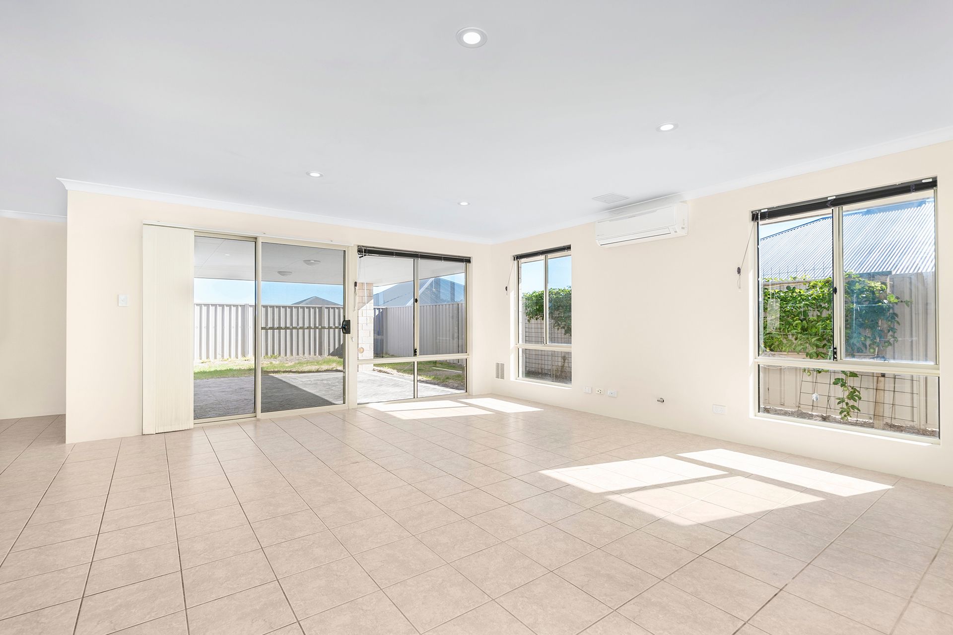 14 NEPTUNE CNR, GLENFIELD WA 6532, 0 Kuwarto, 0 Banyo, House