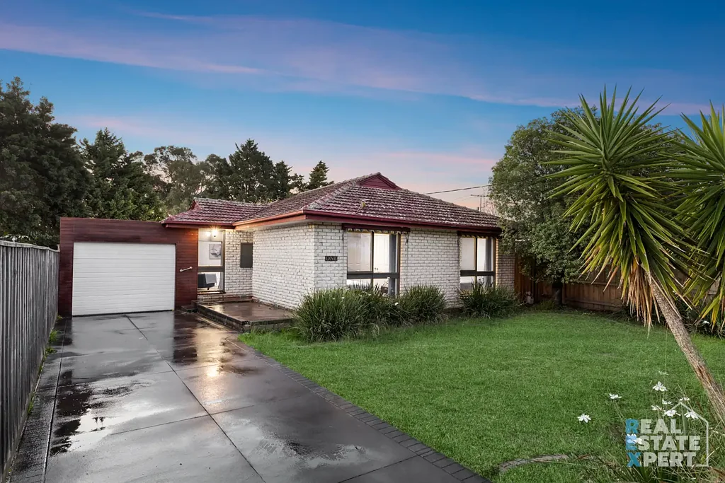 1 Karol Court, Hampton Park, VIC 3976