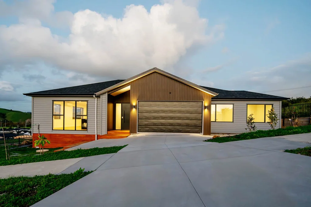 Helensville 4ਬੈੱਡਰੂਮ View to Call Home - CCC-available