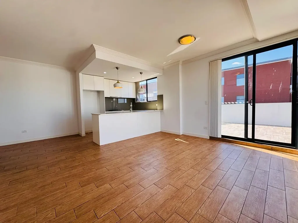 Spacious Three-Bedroom Apartment in a Prime Penrith Location
