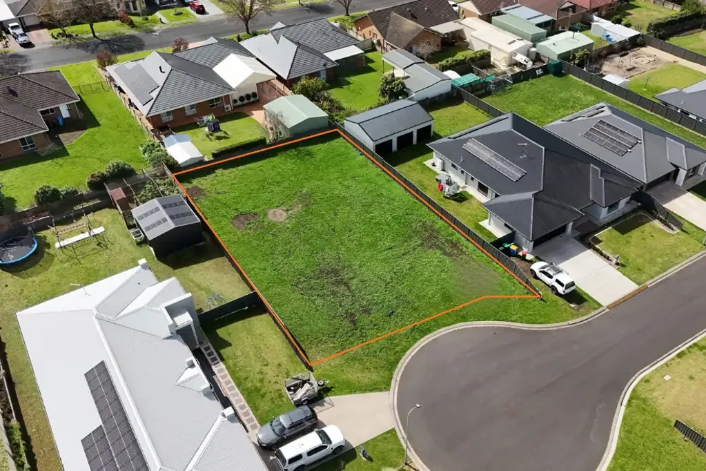 Ob Flat Rare Allotment in Prestigious Lakes Park Development