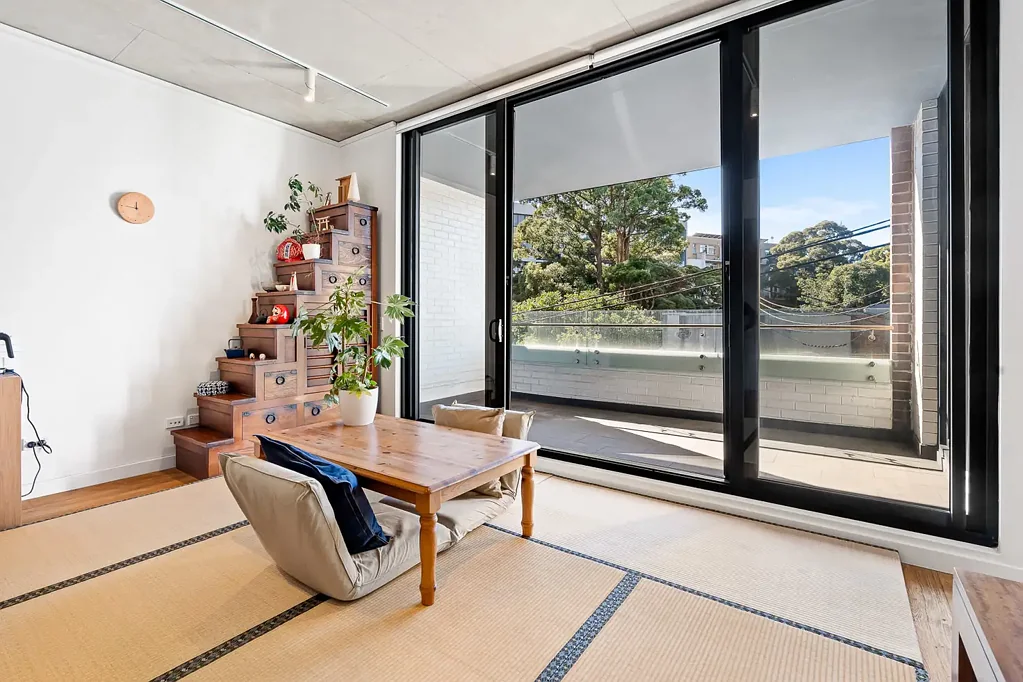 Waterloo 1Phòng ngủ Light-Filled 1-Bedroom + Study Apartment in the Heart of Waterloo