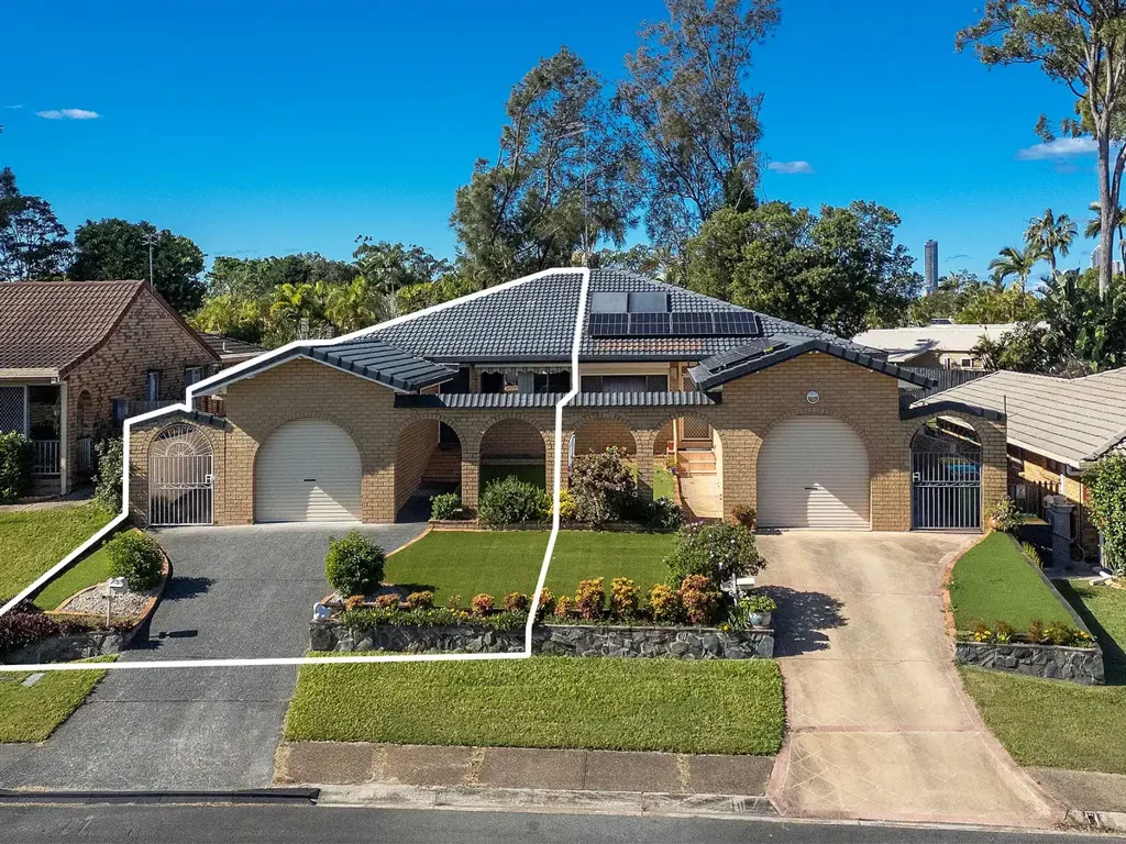 2/5 Corunna Crescent, Ashmore, QLD 4214