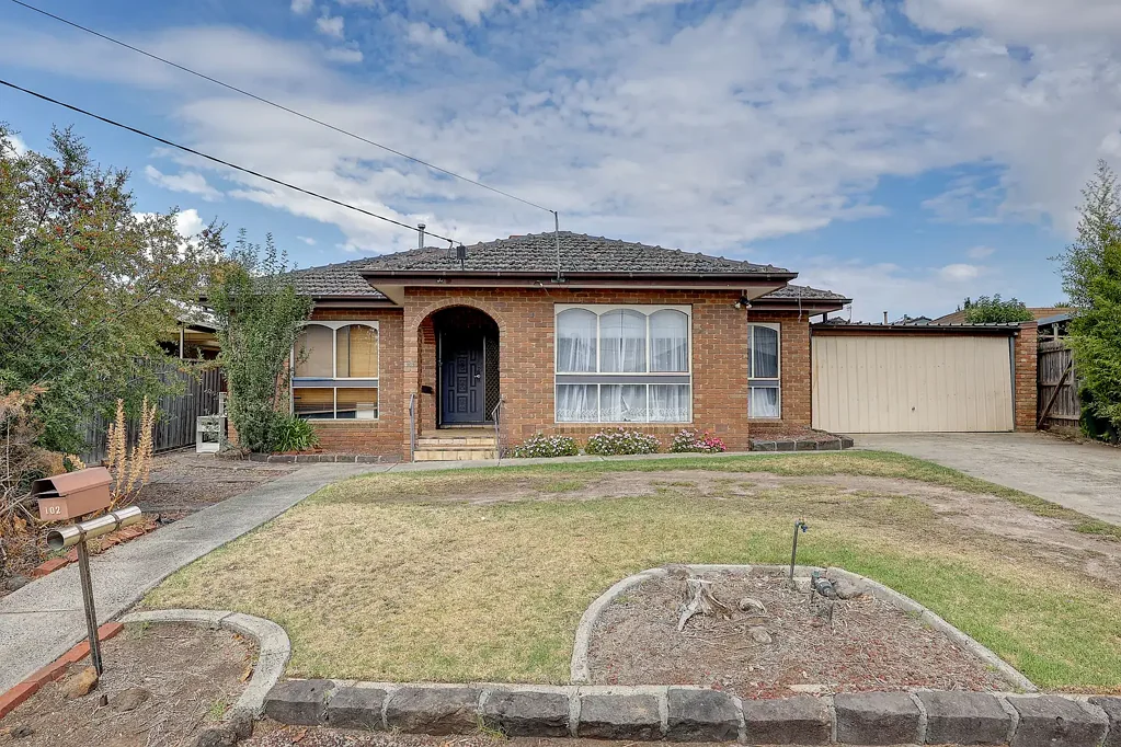 Tullamarine 3ห้องนอน Comfortable Family Living with Investment Appeal!