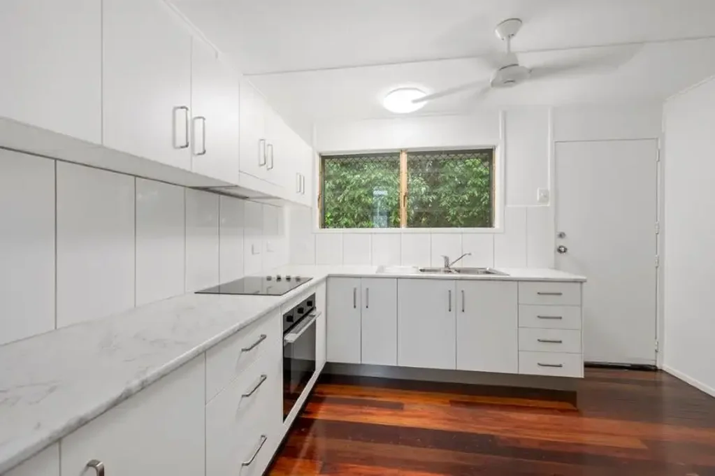 24 Pixley Crescent, Heatley, QLD 4814