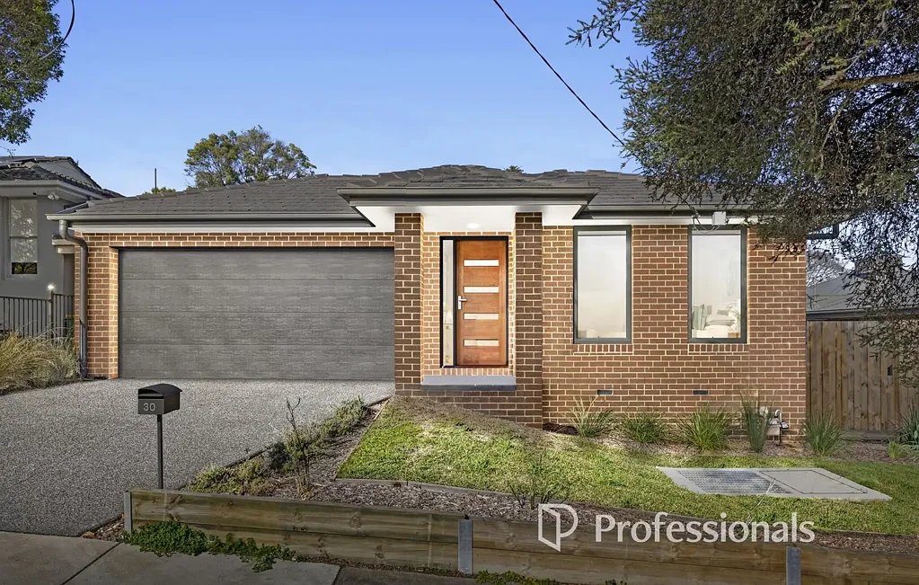 30 Marlow Street, Mooroolbark, VIC 3138