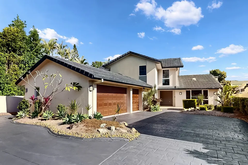 Your Executive Home in Prime Benowa Location