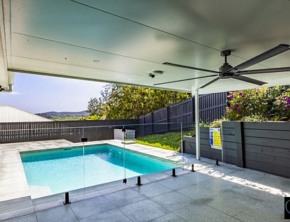 2/2 Emma Perren Drive, Nambour, Sunshine Coast, 4部屋, 2バスルーム, Apartment