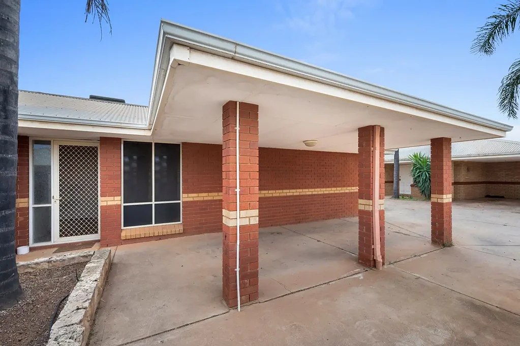 Boulder 3બેડરૂમ 3/12 Carlyle Court – For Sale | Invest or Nest