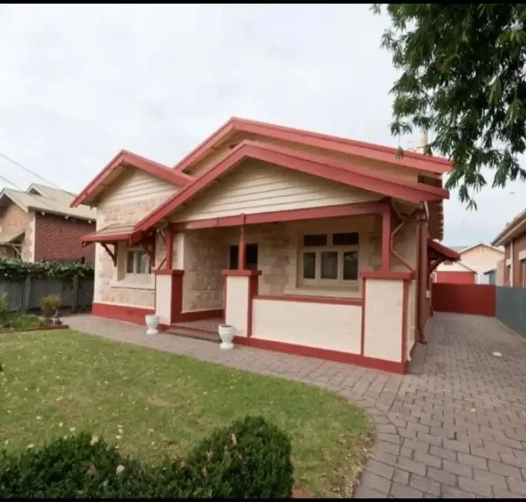 Charming character 4 bedroom home, Only 4km to CBD
