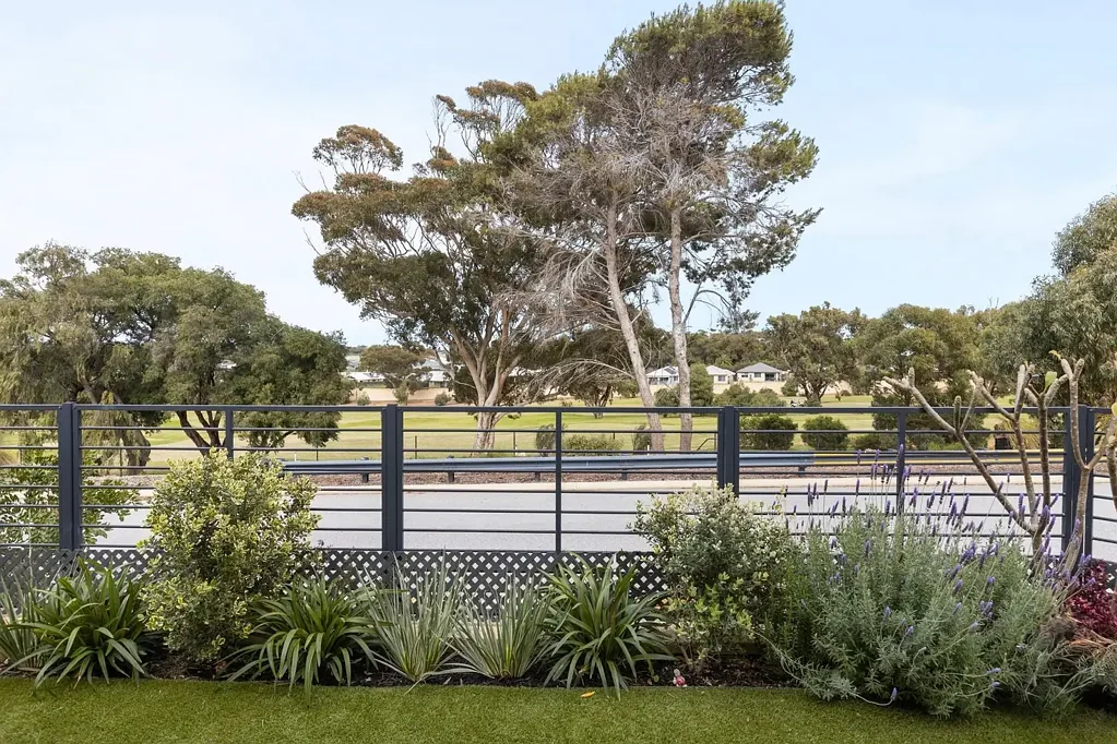 Yanchep 3房  The Perfect Downsizer — Elevated, Effortless & Ready to Enjoy