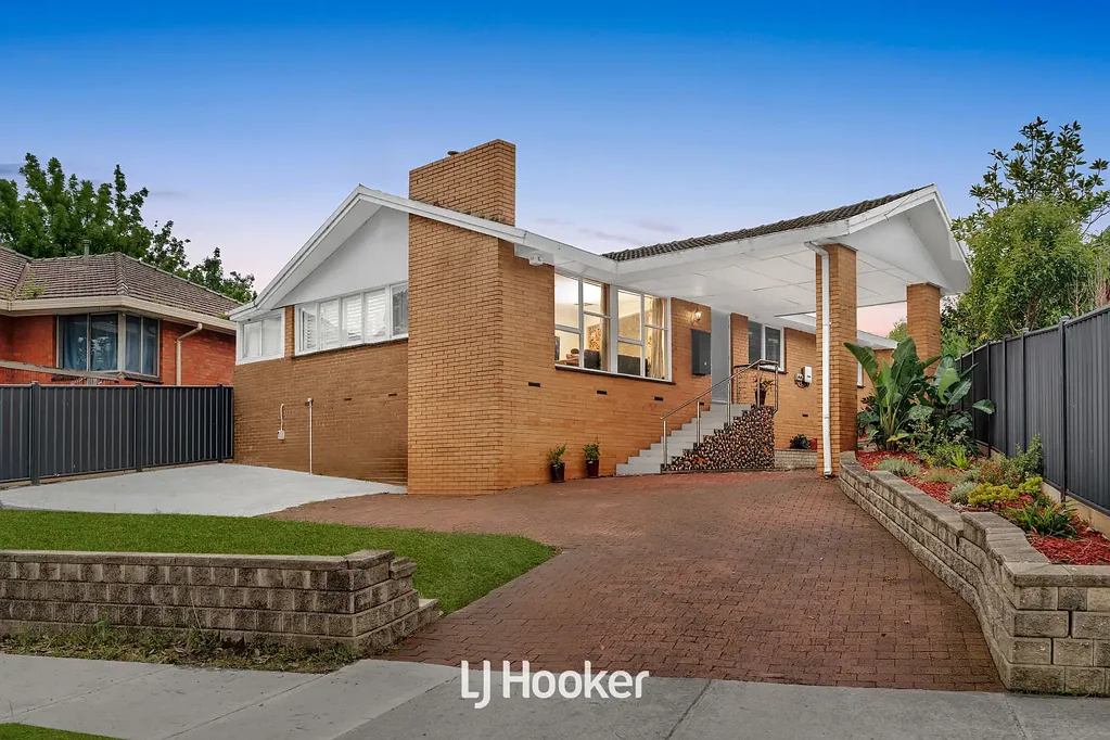100 Princess Highway, Hallam, VIC 3803