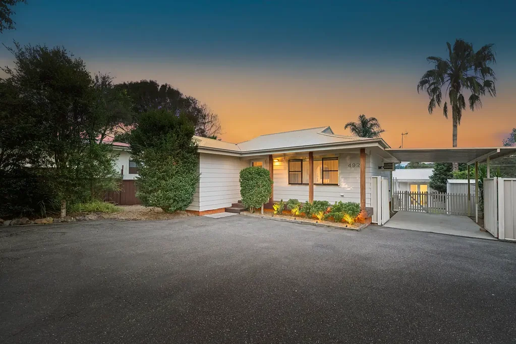 492 The Entrance Road, Bateau Bay, NSW 2261