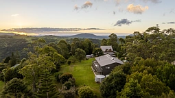 8 Wattle Court, Beechmont
