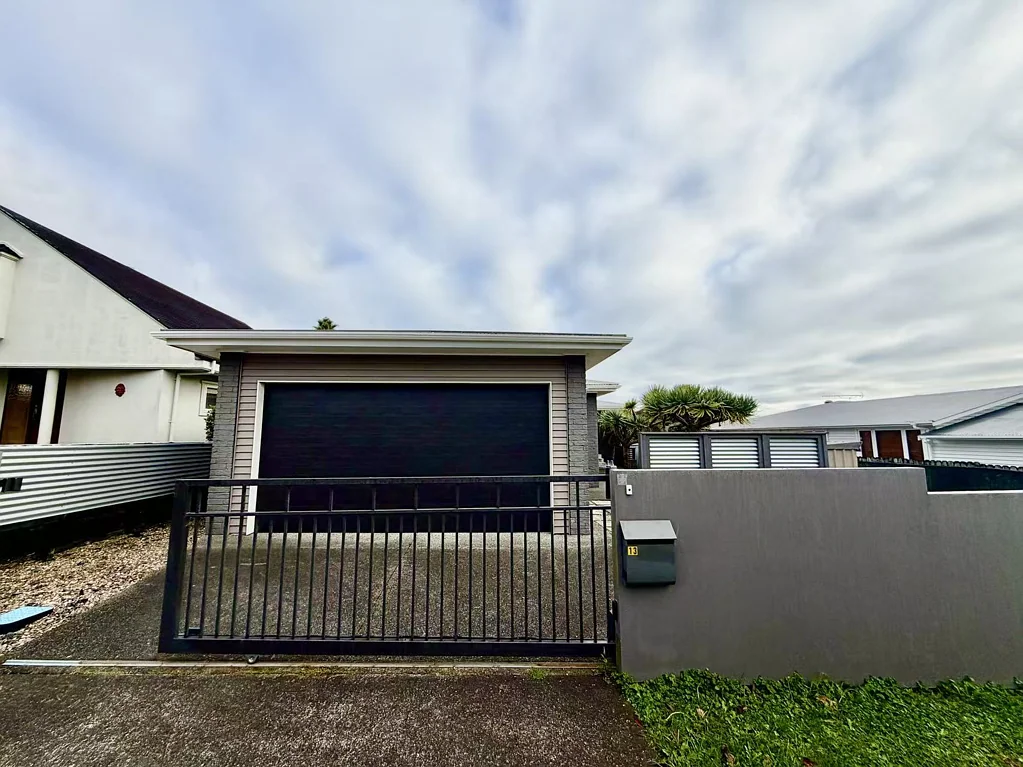 Modernised Family Living in a Prime Eastern Suburbs Location