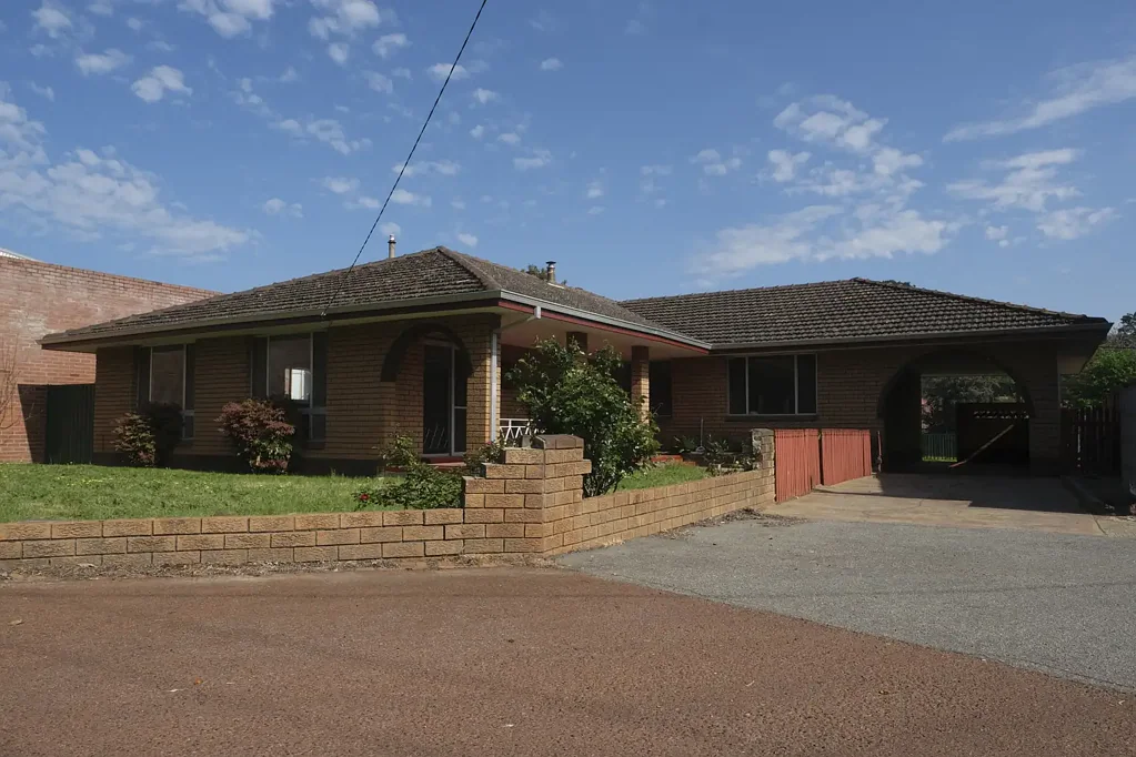 50 Mclarty Street, Dwellingup, WA 6213