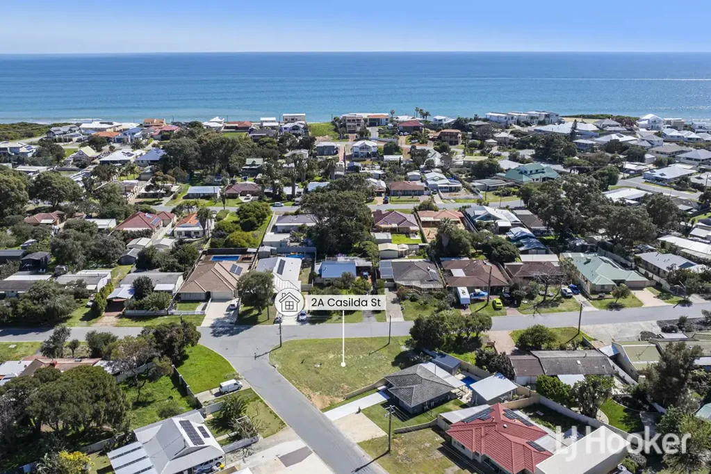 Falcon A Corner of Coastal Paradise - Green Title Block!