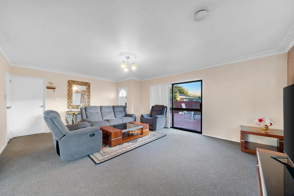 Papakura 3 Bedroom Going Going Gone!!!