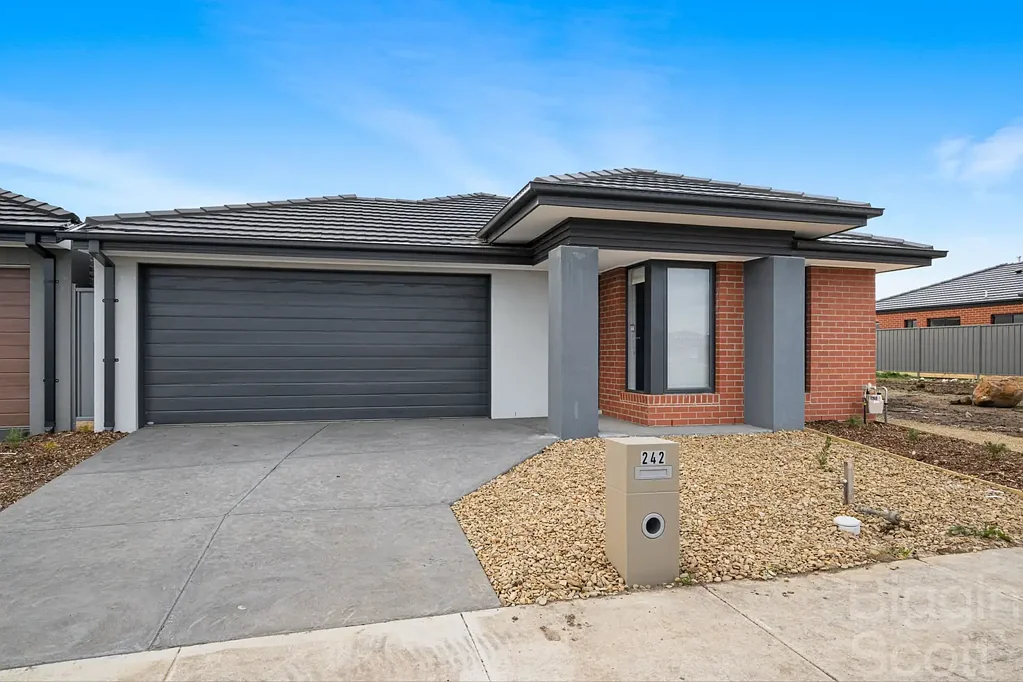 242 Ballarat-Carngham Road, Alfredton, VIC 3350