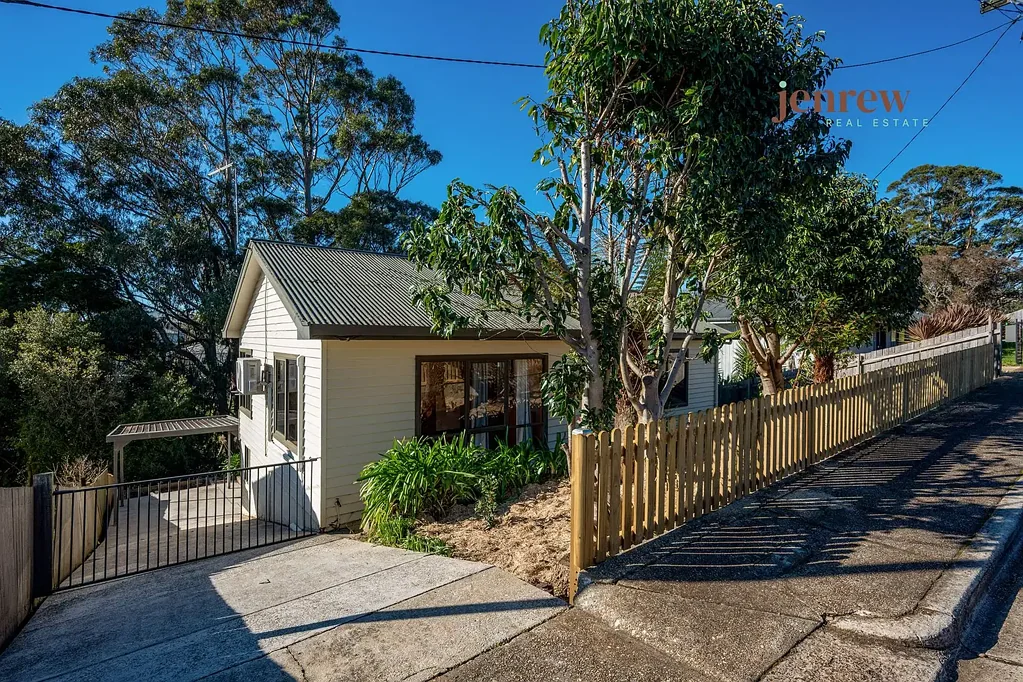 Hillcrest 2 Slaapkamer An unexpected 2 bedroom with a great rumpus room!