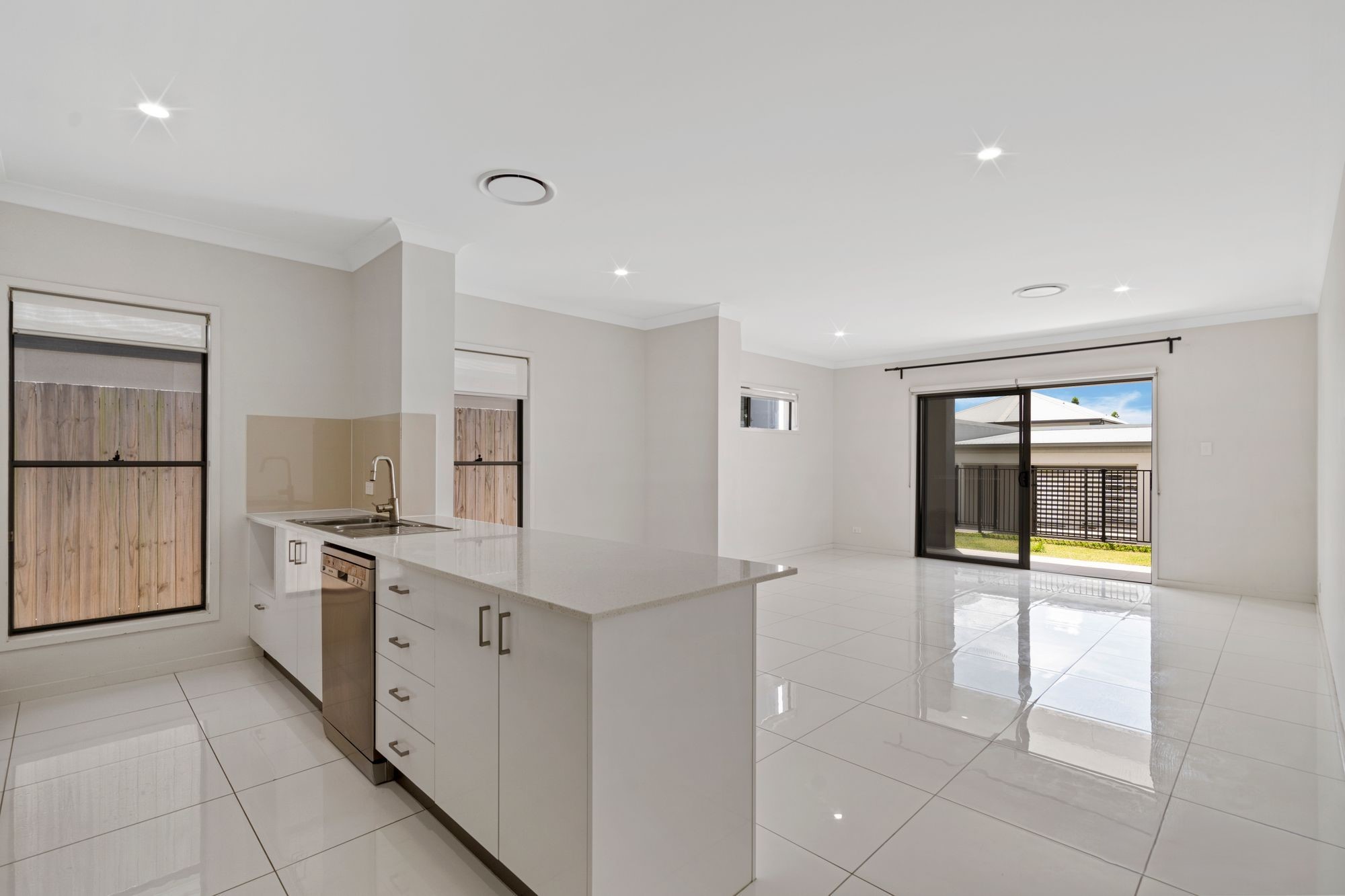 182 COOPER CR, ROCHEDALE QLD 4123, 0房, 0浴, Townhouse