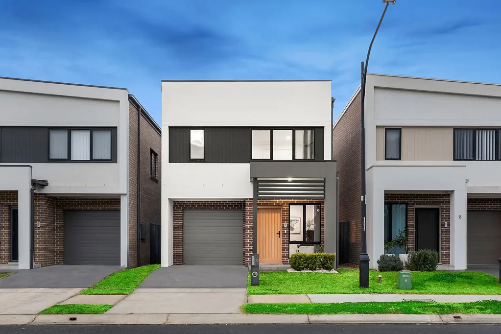 10 Cruikshank Crescent, Riverstone, NSW 2765