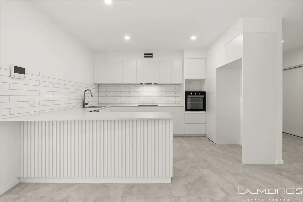 2 Bedroom Apartment with Study - Wynnum