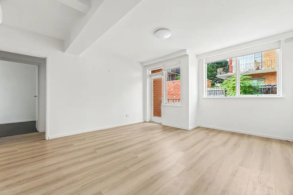 The Brief: Stunning 2 Bedroom in a Boutique Block