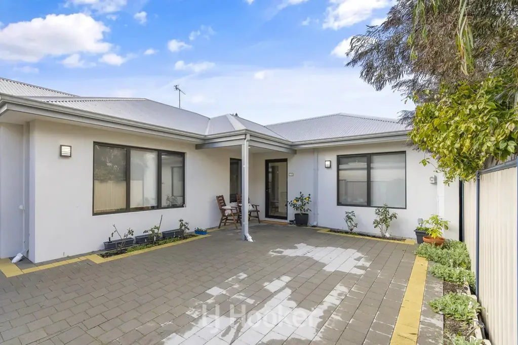 West Busselton 4कमरा Modern Coastal Comfort Just Moments from the Shore