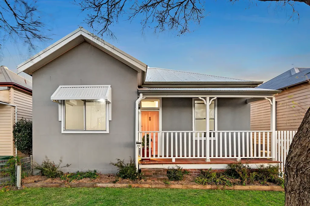 45 Donald Street, Hamilton, NSW 2303