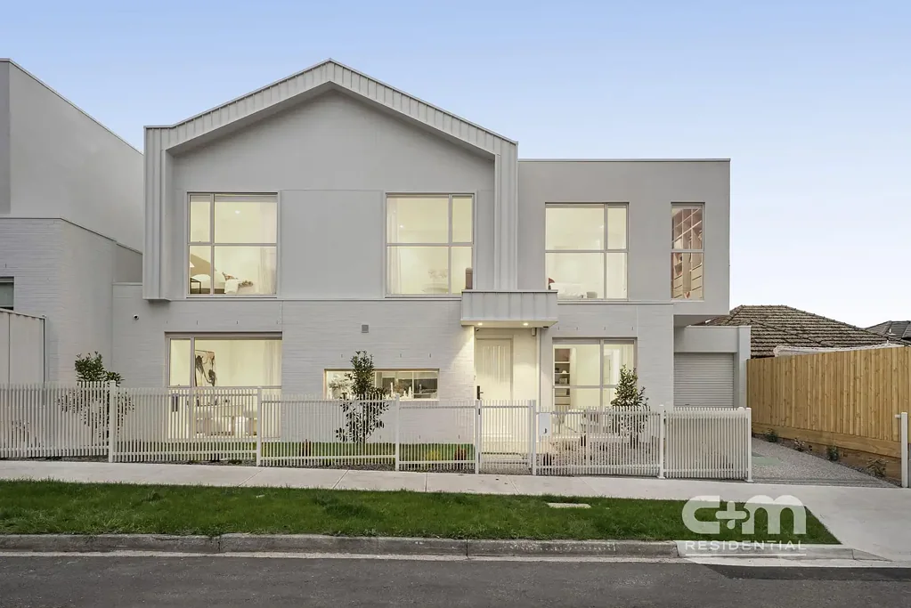 Coburg 4બેડરૂમ Luxury Living Across Two Levels