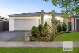 92 Hatchlands Drive, Deer Park