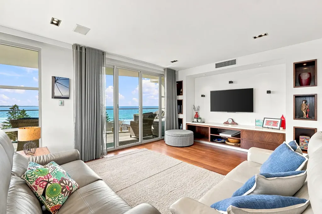 The Entrance 2Moenga Spectacular Ocean Views and Effortless Coastal Luxury