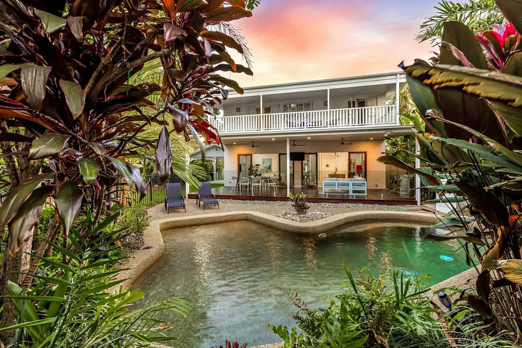 140 Greenslopes Street, Edge Hill, QLD 4870