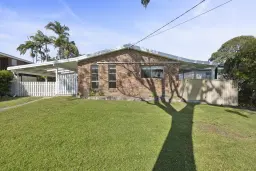 6 CHESTNUT AVE, Sandy Beach