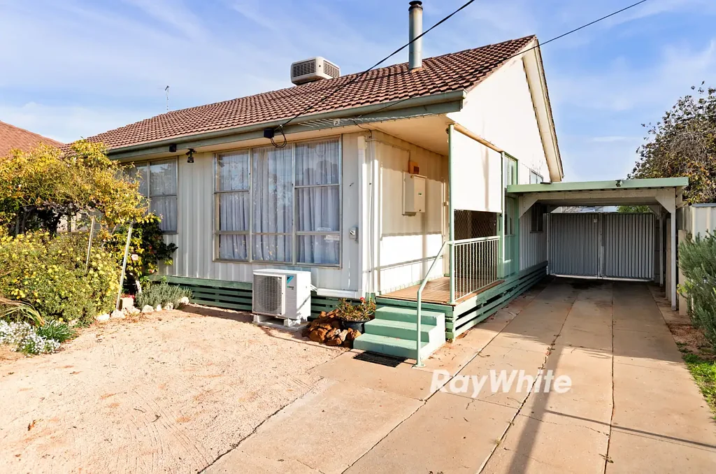 Mildura 3Habitaciones Neat Home with Character and Future Potential