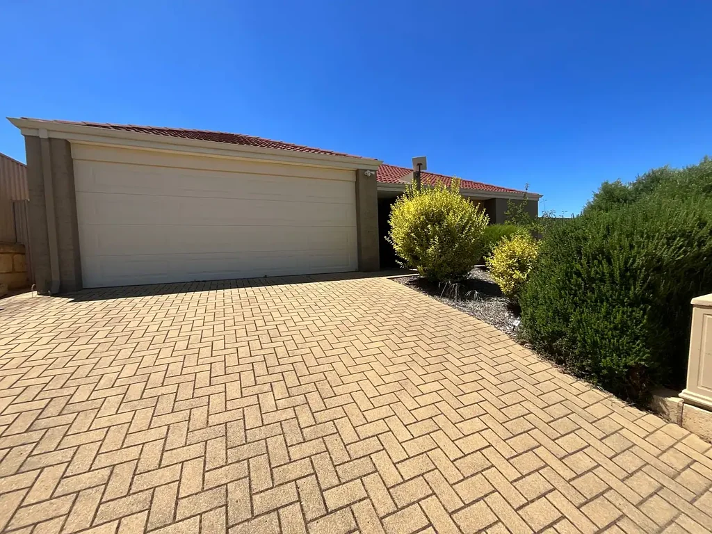 Boddington 4房  Quality Family Home with Long-Term Government Tenancy