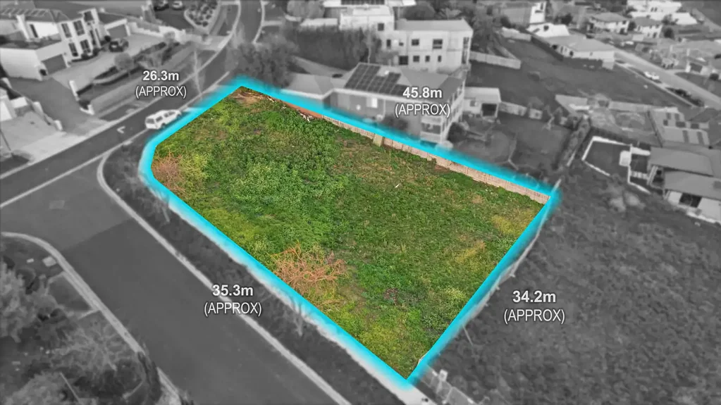 Beaconsfield Rare 1,200m²(approx) Land Opportunity in Prestigious Royal Crescent