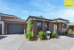 2/18 Honey Grove, St Albans