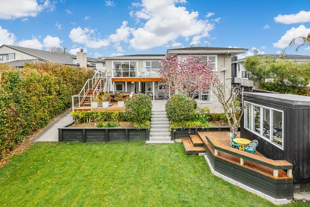 118 Sandspit Road, Shelly Park, Manukau City, Auckland