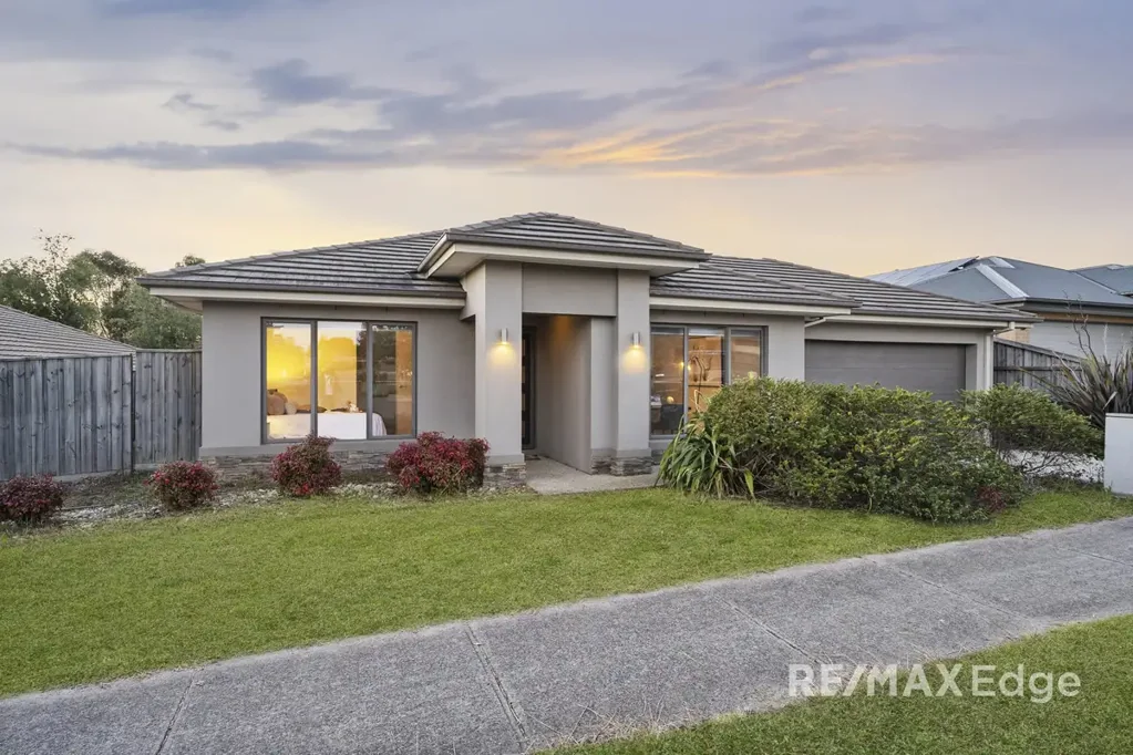 Doreen 4ਬੈੱਡਰੂਮ Elegant Family Home with Space, Style & Lifestyle Convenience