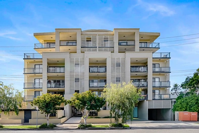 Indooroopilly 2Kwarto Spacious Two-Bedroom Apartment with Huge Balcony in Prime Indooroopilly Location