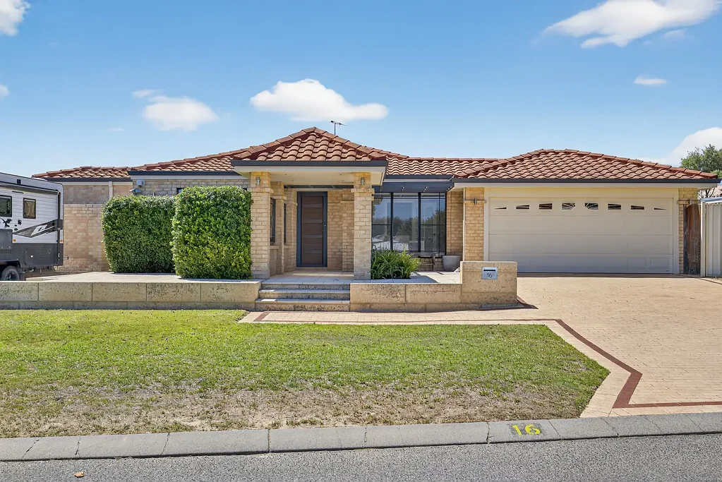 16 Hartford Ramble, Currambine, WA 6028