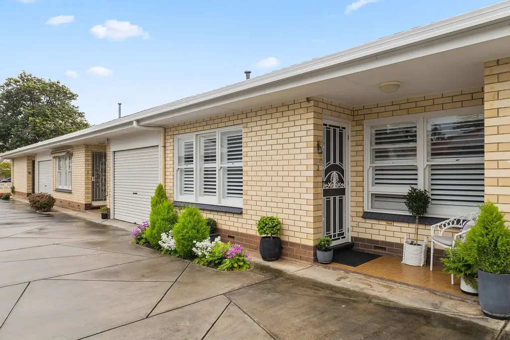Glenelg East 2ਬੈੱਡਰੂਮ The Perfect Blend of Lifestyle & Convenience