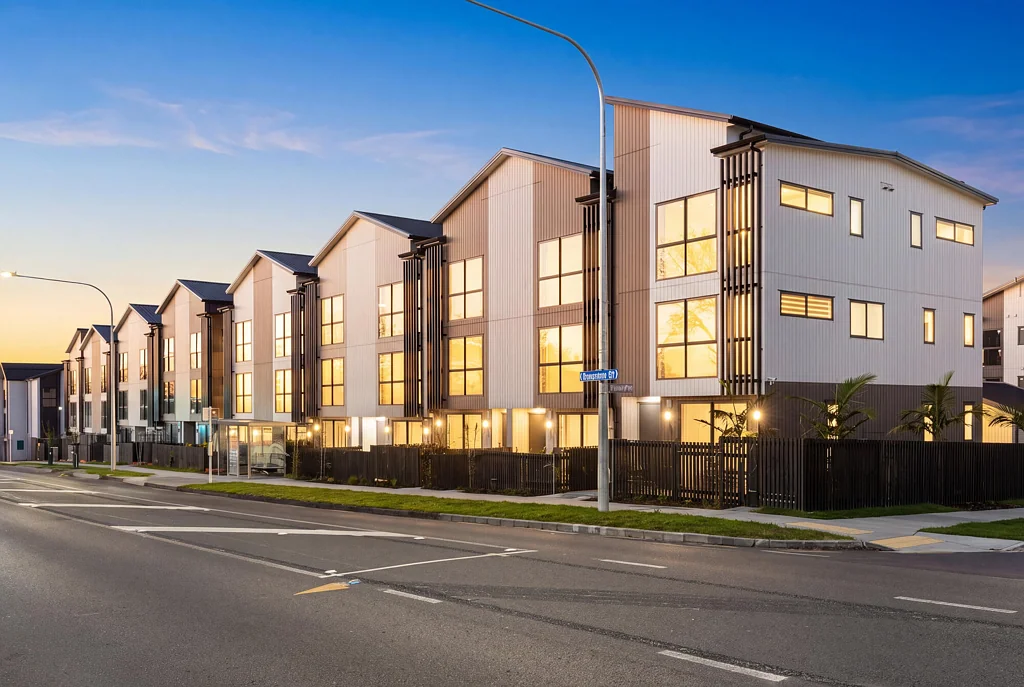 Henderson 4ห้องนอน Edmonton Rise | Auckland's Quiet Rise