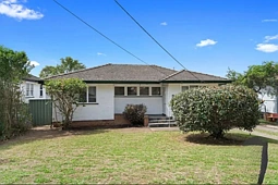 40 Galloway Street, Busby