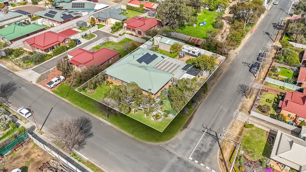 Strathalbyn 4 Slaapkamer "Location… Location"