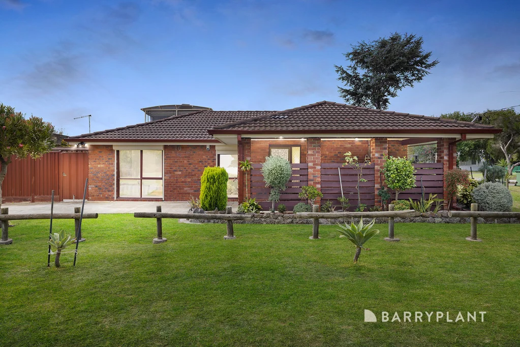 Rosebud 3ਬੈੱਡਰੂਮ Corner site, walk to MCcrae & fully optioned.
