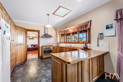 Kitchen - 3 Ollie Drive, Sorell, TAS 7172