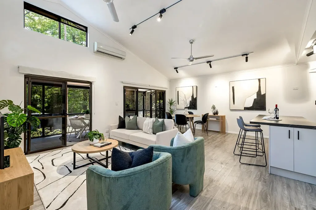 3/22-24 Collins Avenue, Edge Hill, QLD 4870
